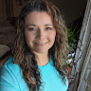 Meet your Posher, Ofelia